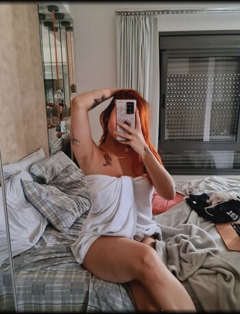 Carolina Trindade / carrietlol Nude Leaks OnlyFans Photo 33