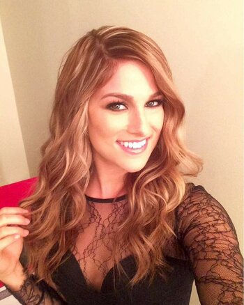 Cassadee Pope / cassadeepope Nude Leaks Photo 25