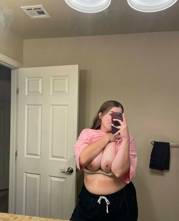 charloterosee / courtnee_sconyers / spookybabe / sunshinee0001 Nude Leaks OnlyFans Photo 32