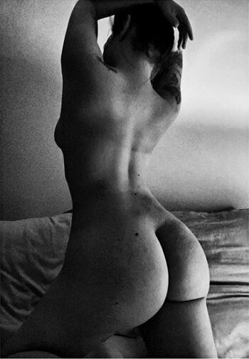 Charlotte Alexandrakis / A_kiss / akiss / c.alexandrakiss Nude Leaks OnlyFans Photo 5