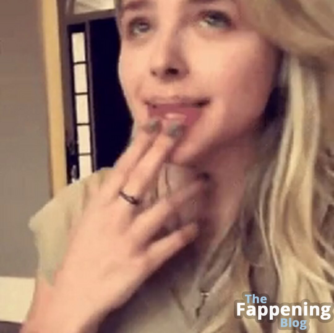 Chloe Grace Moretz / chloegmoretz / https: Nude Leaks Photo 948 |  #TheFappening