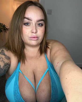 Chloe Hatton / chloelouisehattonox / https: Nude Leaks OnlyFans Photo 12