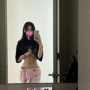 Ciana Yang / cianayang / cianpai Nude Leaks Photo 1