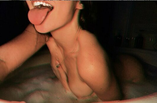 Civamariee / ReinaBabe / https: / reinababe44 Nude Leaks OnlyFans Photo 44