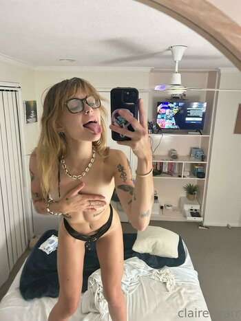 Clairebearr / clairerogerss Nude Leaks OnlyFans Photo 2