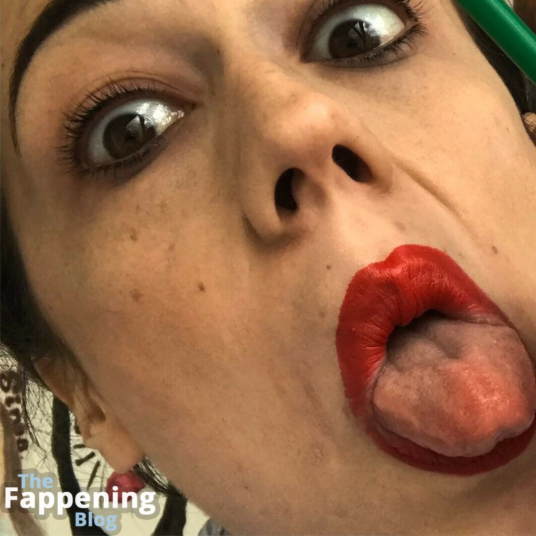 Colleen Ballinger / Miranda Sings / colleen / colleenb123 Nude Leaks Photo  40 | #TheFappening