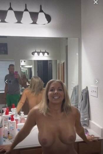 Courtney Ann / courtneyanntt / texasthighs Nude Leaks OnlyFans Photo 909