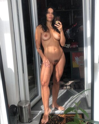 Cristina Scabbia / cristinascabbia Nude Leaks Photo 25