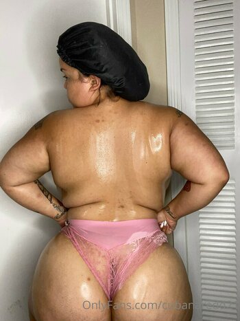 cubanaredd21 Nude Leaks Photo 14