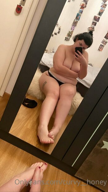 curvy__honey Nude Leaks Photo 2