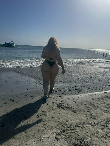 curvycoochie Nude Leaks Photo 5