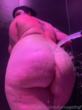 curvygothgf Nude Leaks Photo 31