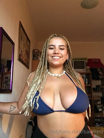 Débora Brandão / _debybrandao / baemetz Nude Leaks OnlyFans Photo 1