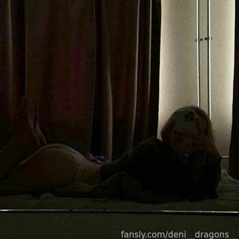 deni__dragons__ Nude Leaks Photo 28