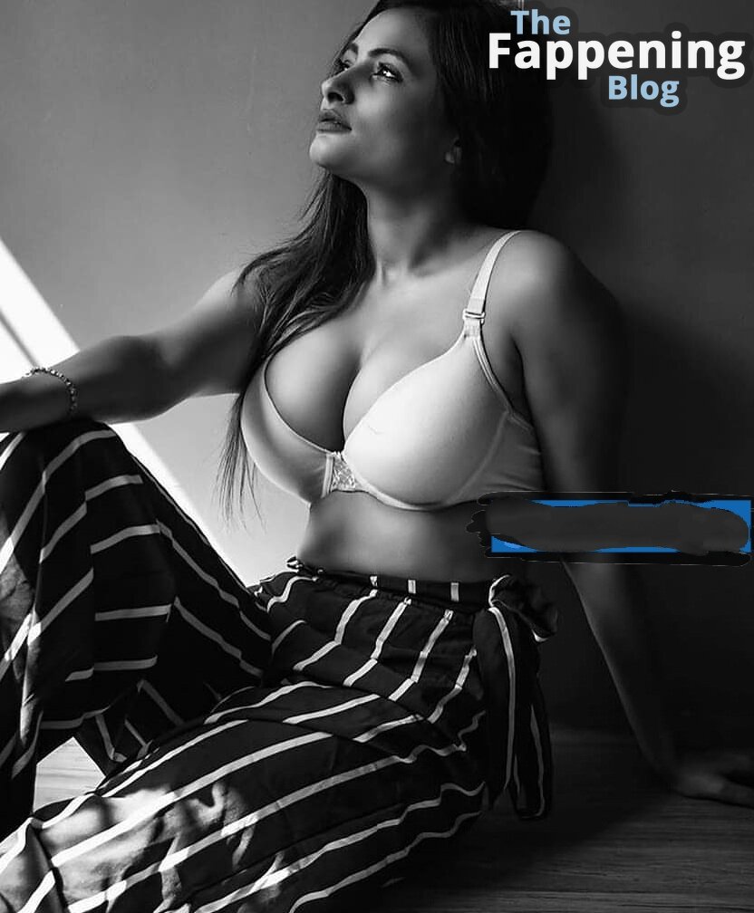 Desi NRI / desi.nri Nude Leaks Photo 33 | #TheFappening