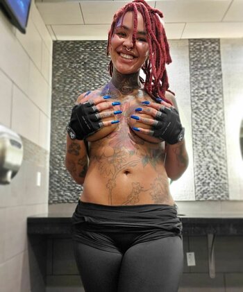 DiandraJanelleRose / FairyThugMother / https: Nude Leaks Photo 5