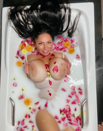 Dilyla Bloom / dilylabloom / xl_bloom Nude Leaks OnlyFans Photo 52