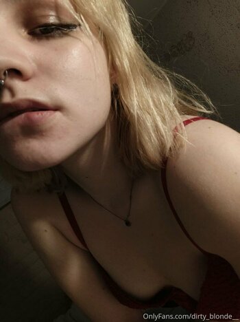 dirty_blonde__ Nude Leaks Photo 2