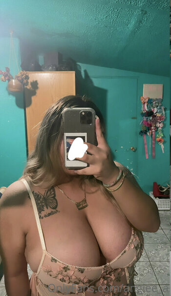 DreaShorrty / angiee_a Nude Leaks OnlyFans Photo 13
