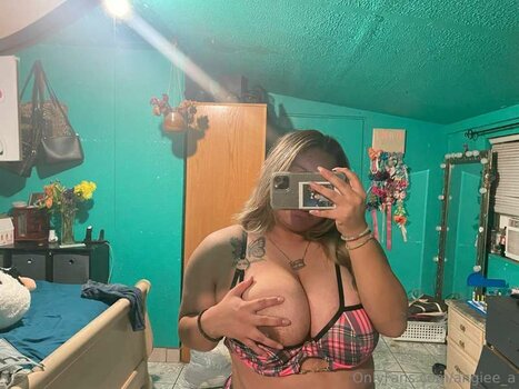 DreaShorrty / angiee_a Nude Leaks OnlyFans Photo 17
