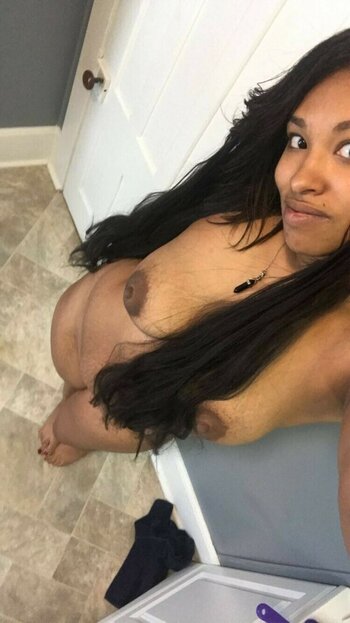 Elaynah / nyqueen91 Nude Leaks OnlyFans Photo 14