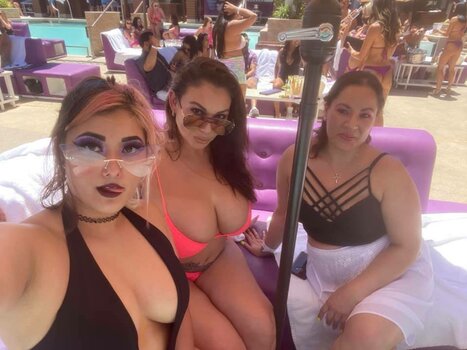 Ellie Reyna Rojas / elliereynarojas1 Nude Leaks Photo 26
