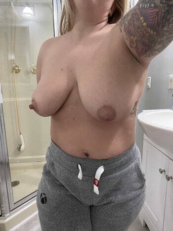 Emily Sweets / SweetnThick101 / itsemilysweet / sweet-n-thick Nude Leaks OnlyFans Photo 28