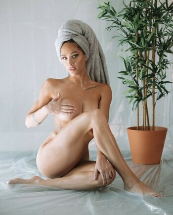 Emily Viuhkola / emilyviuhkola Nude Leaks Photo 16