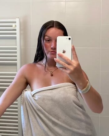 Emma Cottin / cottinemma Nude Leaks Photo 23