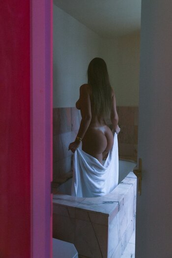 Emma Paris / Emma Cakecup / emma-without-rules / emma.paris Nude Leaks OnlyFans Photo 20
