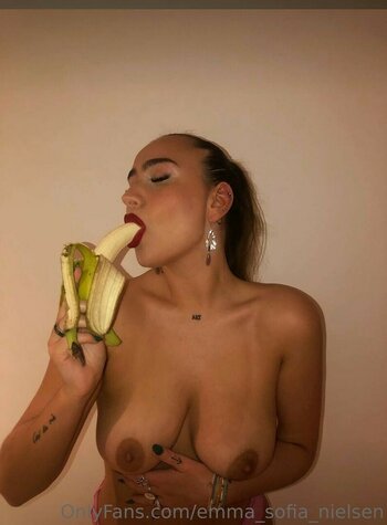 Emma Sofia Nielsen / emma_sofia_nielsen Nude Leaks OnlyFans Photo 13