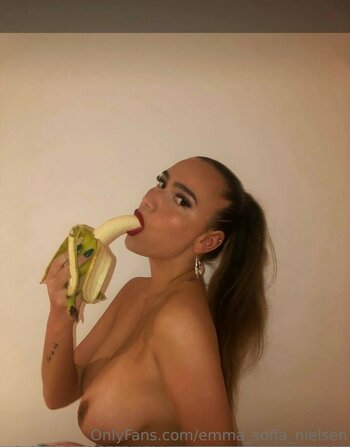 Emma Sofia Nielsen / emma_sofia_nielsen Nude Leaks OnlyFans Photo 14