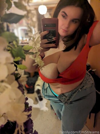 Emstreams / m1ss_ems Nude Leaks OnlyFans Photo 31