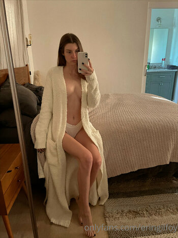 Erin Gilfoy / eringilfoy Nude Leaks OnlyFans Photo 172