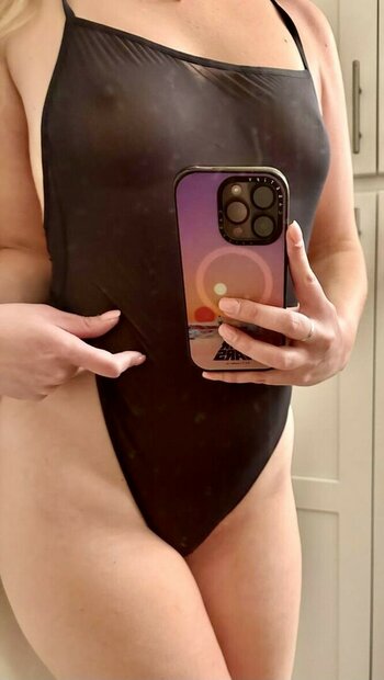 Erin Willett / erinwillett / heyits3r1n Nude Leaks OnlyFans Photo 27