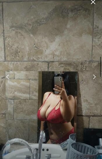 Estephania Alvarez / Fanialvc Nude Leaks OnlyFans Photo 24