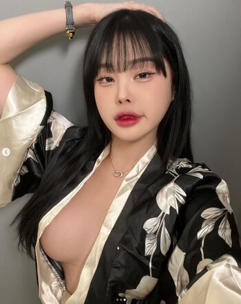 Eunhye Kim / eung_hye_0416 Nude Leaks Photo 4