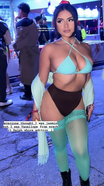 Evelyn Ortiz / _evess Nude Leaks Photo 19