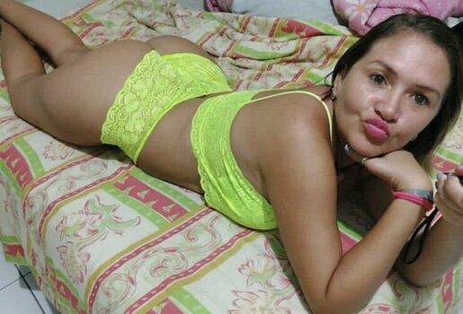 Fabiana Grafitheira / fabianadiferenciada / fabianagrafitheiraa Nude Leaks OnlyFans Photo 31