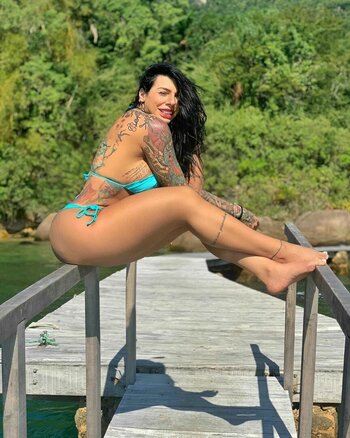 fe_lemes_ / Fernanda Lemes Nude Leaks Photo 3