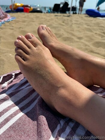 feetsin / _feetsin_ Nude Leaks OnlyFans Photo 7