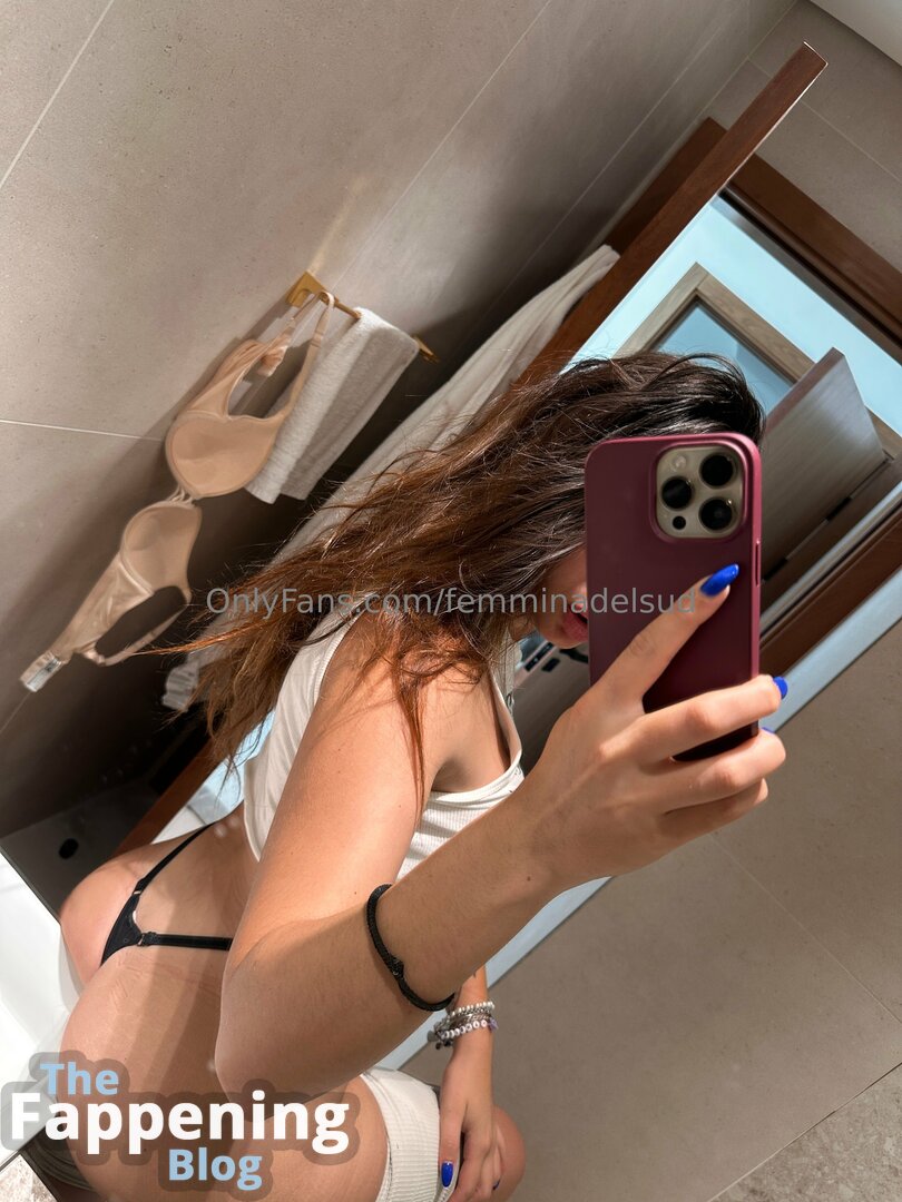 femminadelsud anticipating a daring night