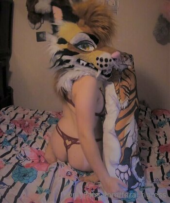 feral.tigress Nude Leaks Photo 10
