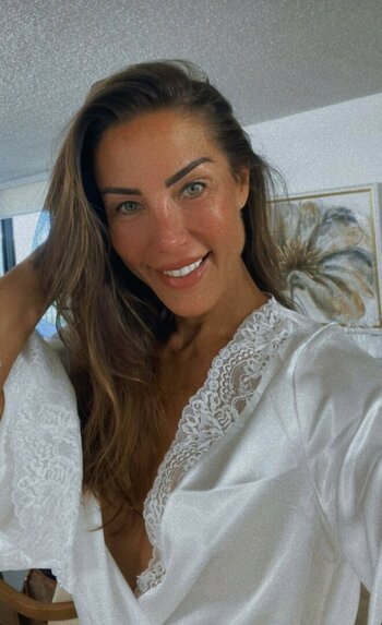 Fernanda Agnes / fernandaagnes / fernandaagness_ Nude Leaks OnlyFans Photo 6