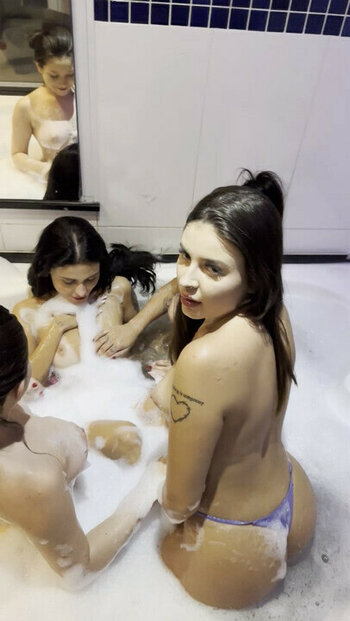 Fernanda Campos / feercamppos Nude Leaks Photo 13