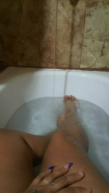 flor_cavs Nude Leaks Photo 14
