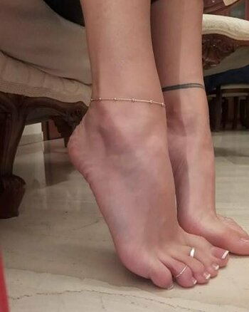 Foot Queen Mary / feetqueengr / footqueenmary Nude Leaks OnlyFans Photo 15