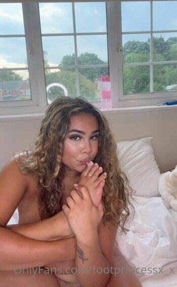 footprincessx_x / babygirlsambs Nude Leaks OnlyFans Photo 10