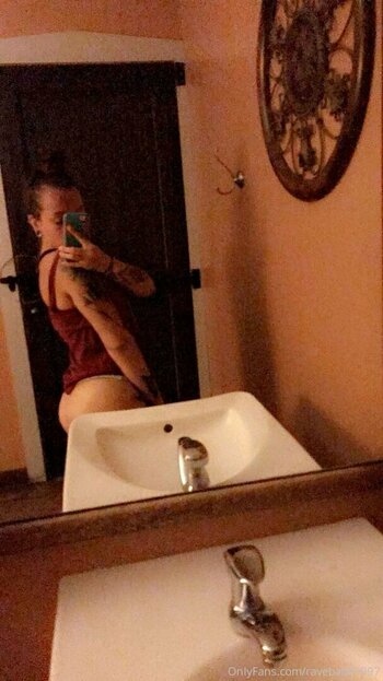 Foreign&boring / mar_s97 / ravebabe1997 Nude Leaks OnlyFans Photo 4