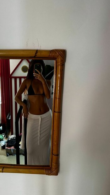 Francesca Pey / aboutcess / peyzki Nude Leaks OnlyFans Photo 7